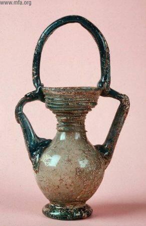 Amphoriskos with basket handle