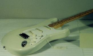 GUITAR (FENDER STRATOCASTER)
