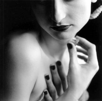 Bernadette, Burden Mansion, after Venus Pudica, 1995