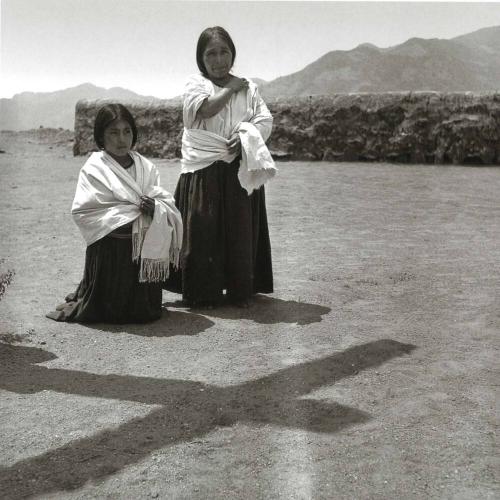 INDIGENAS DE AYUTLA, OAXACA